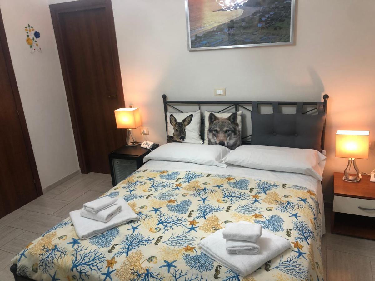 Il Giardino Di Adriana Bed & Breakfast Terracina Exterior photo