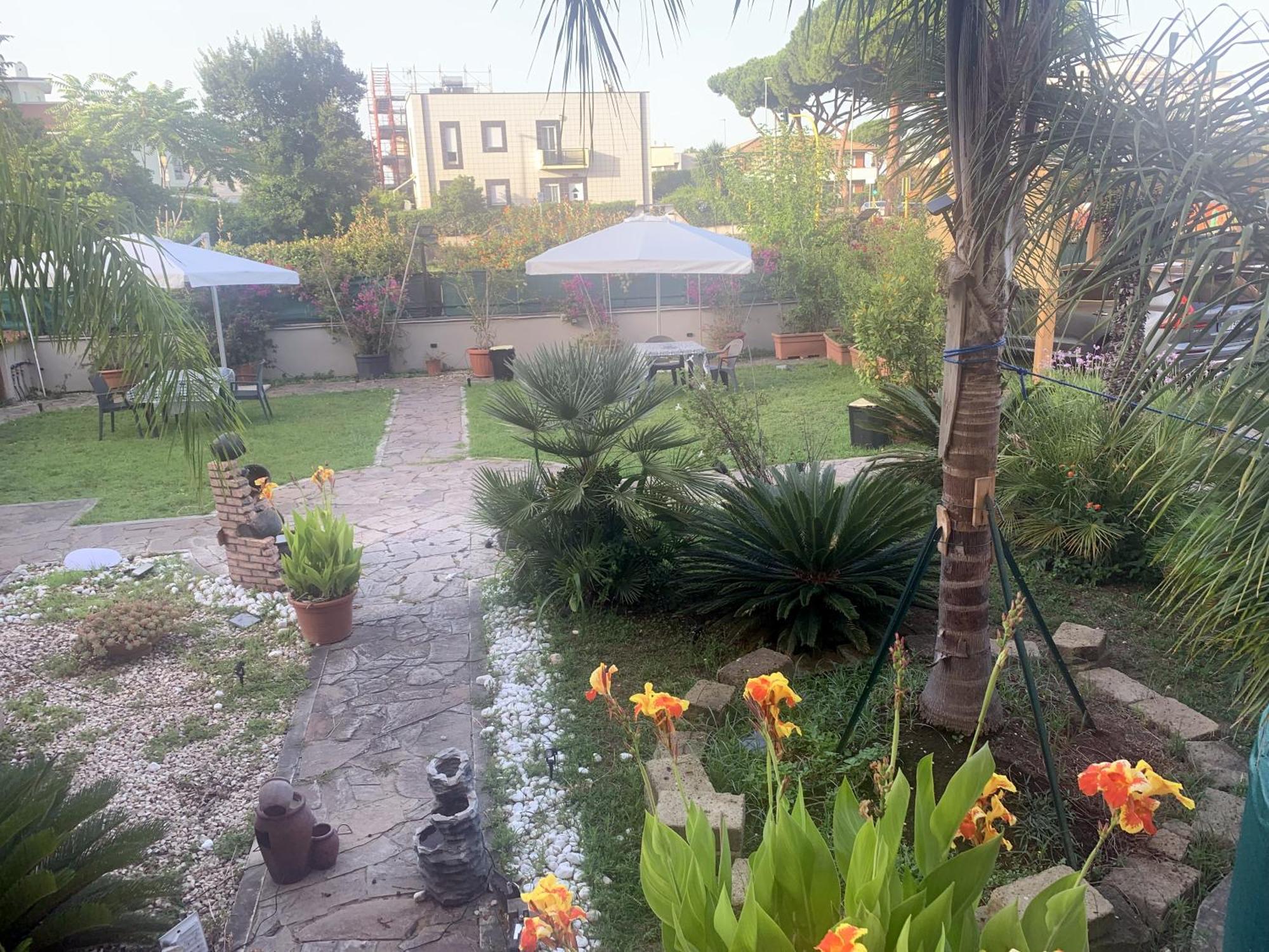 Il Giardino Di Adriana Bed & Breakfast Terracina Exterior photo
