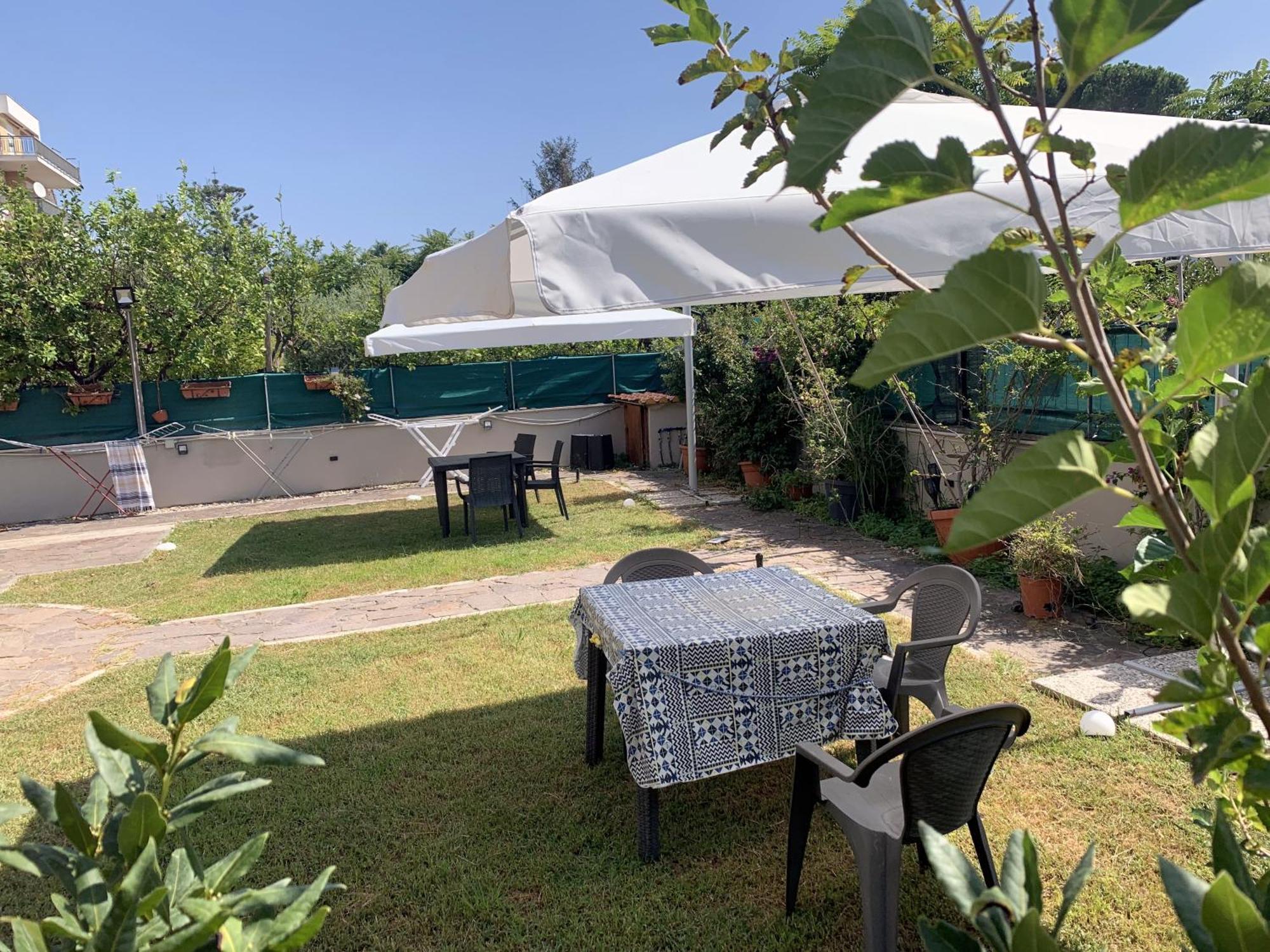 Il Giardino Di Adriana Bed & Breakfast Terracina Exterior photo