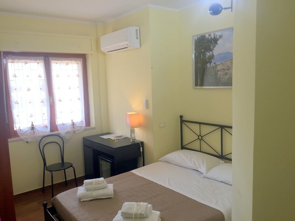 Il Giardino Di Adriana Bed & Breakfast Terracina Exterior photo